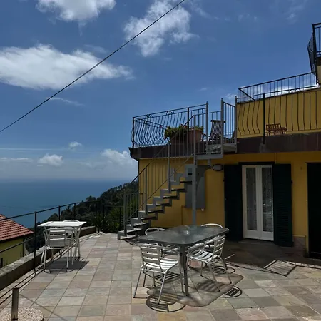 Pzeta Affittacamere Vernazza