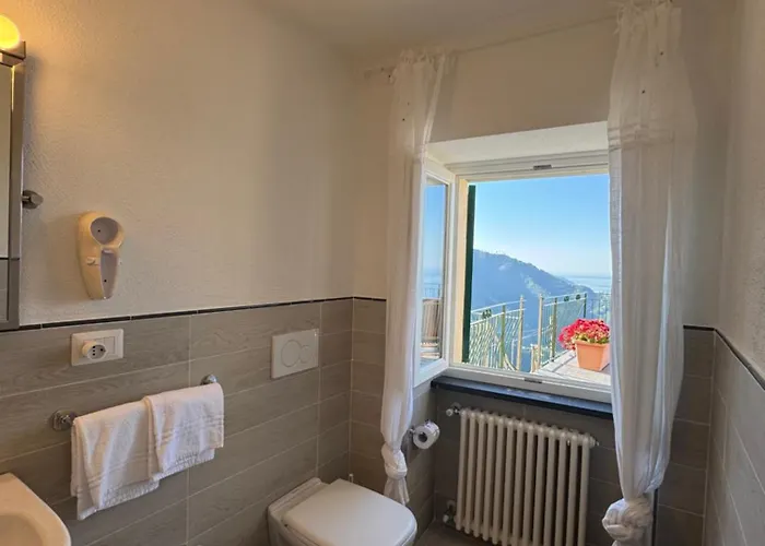 Pz בית הארחה ורנאצה